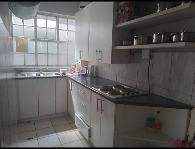 2 BEDROOM FLAT FOR SALE IN DURBAN CENTRAL